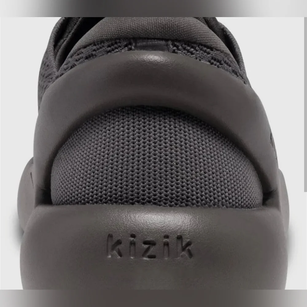 KIZIK ROAMER HANDS FREE SLIP-ON SNEAKER IN GRAPHITE. SIZE M 11.5 W 13...